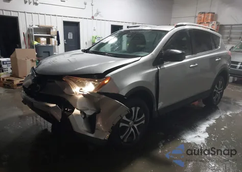 2017 Toyota Rav4 Le z USA, uszkodzony, nr VIN 2T3BFREV5HW545845